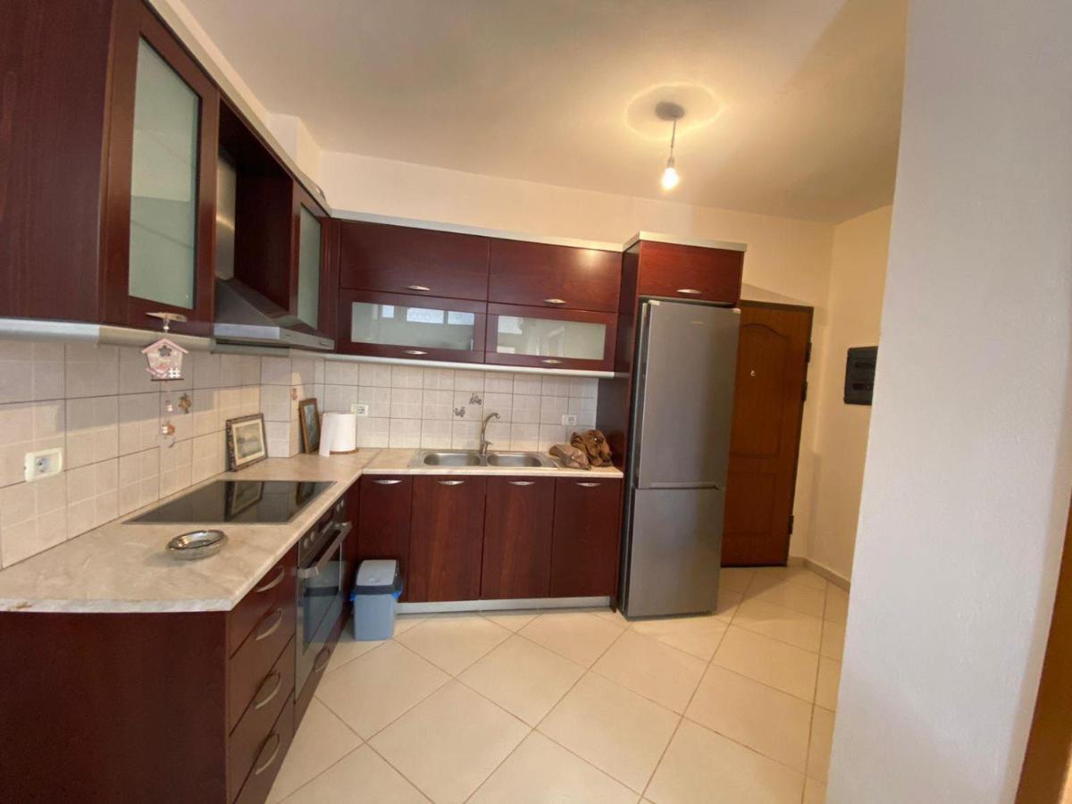 Titi'S Apartment Saranda Luaran gambar